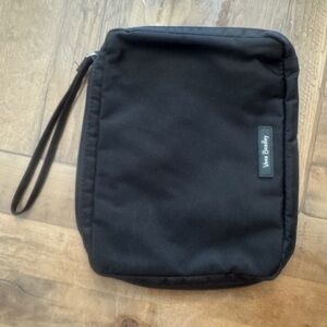 Vera Bradley baby wipes pouch.